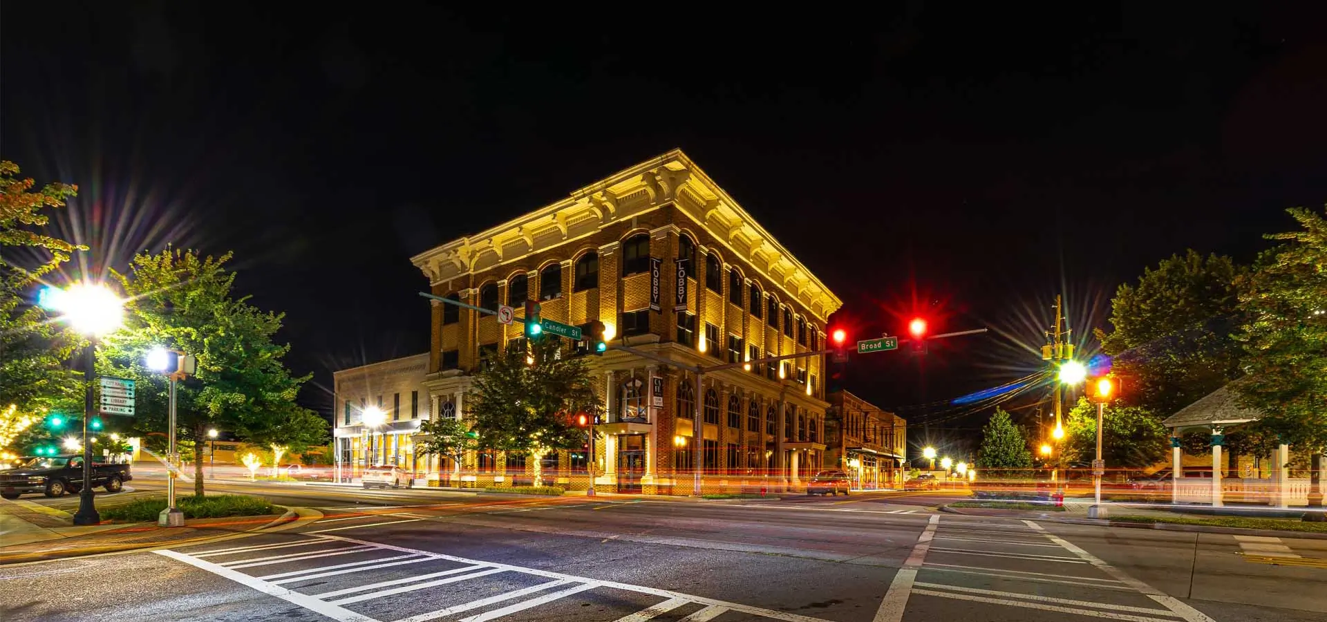 Downtown Winder, Georgia at night